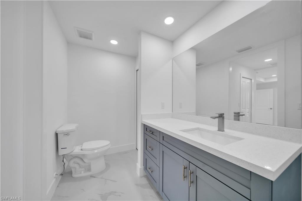 1023 Pilgrim St E Property Photo 17