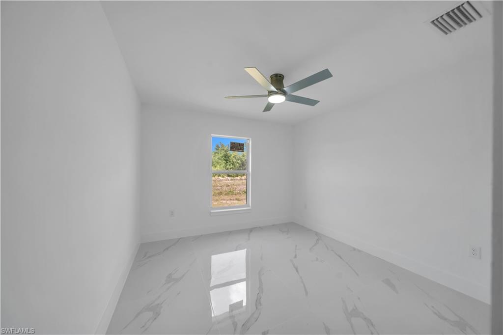 1023 Pilgrim St E Property Photo 22