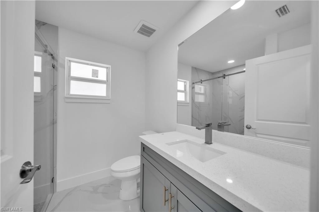 1023 Pilgrim St E Property Photo 26