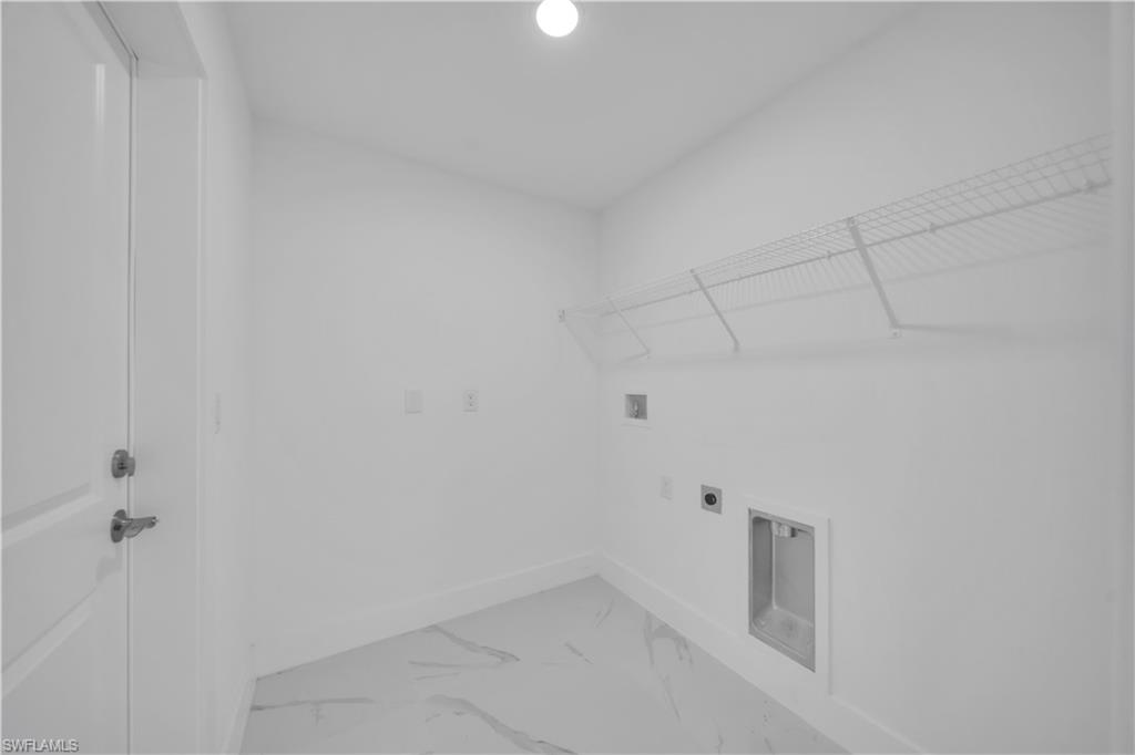 1023 Pilgrim St E Property Photo 28