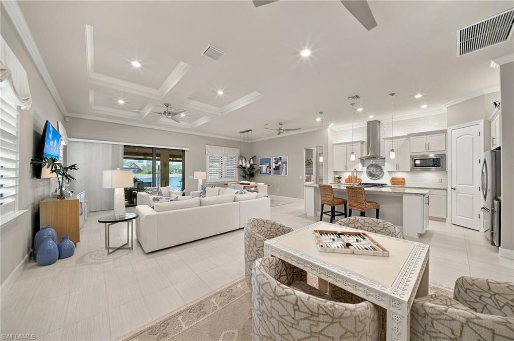 7564 Winding Cypress Dr Property Photo 18