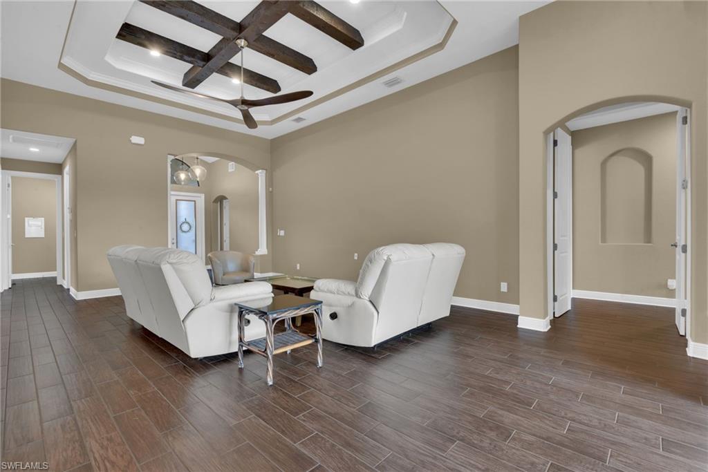 10505 Valencia Lakes Dr Property Photo 25