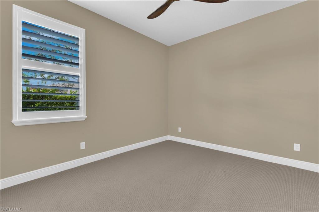 10505 Valencia Lakes Dr Property Photo 34
