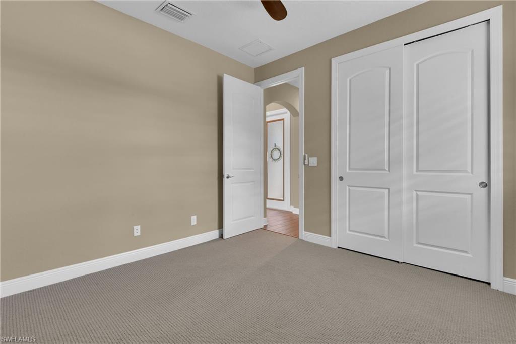 10505 Valencia Lakes Dr Property Photo 35