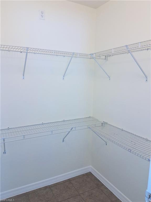 529 Glendale Ave Property Photo 29