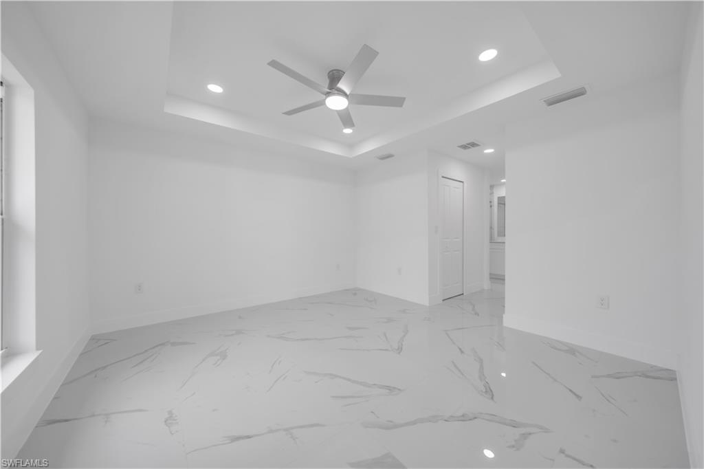 1025 Pilgrim St E Property Photo 14