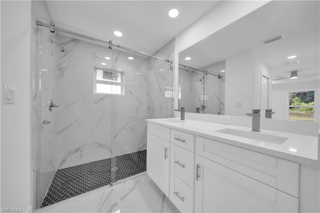 1025 Pilgrim St E Property Photo 18
