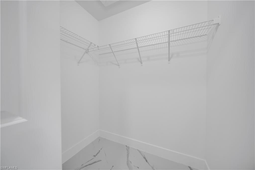 1025 Pilgrim St E Property Photo 21