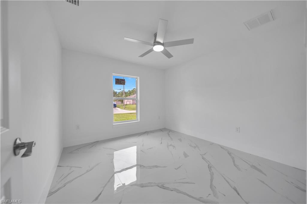 1025 Pilgrim St E Property Photo 22