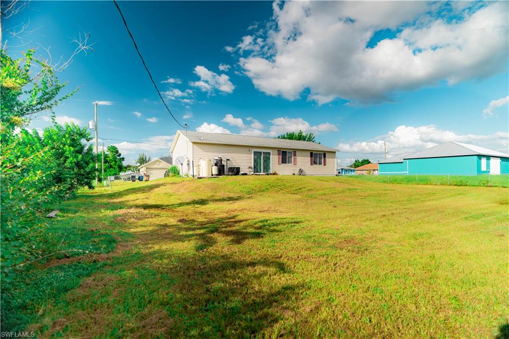 3409 23rd St W Property Photo 4