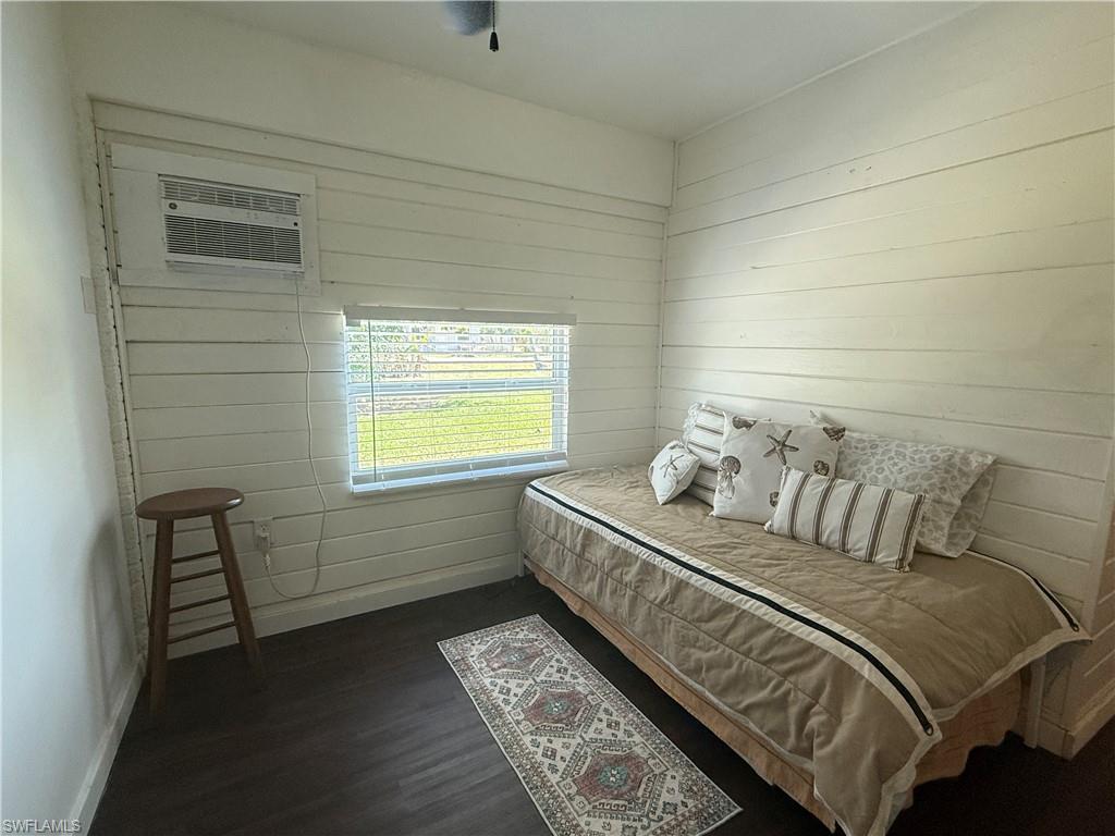 10899 Russell Rd Property Photo 3