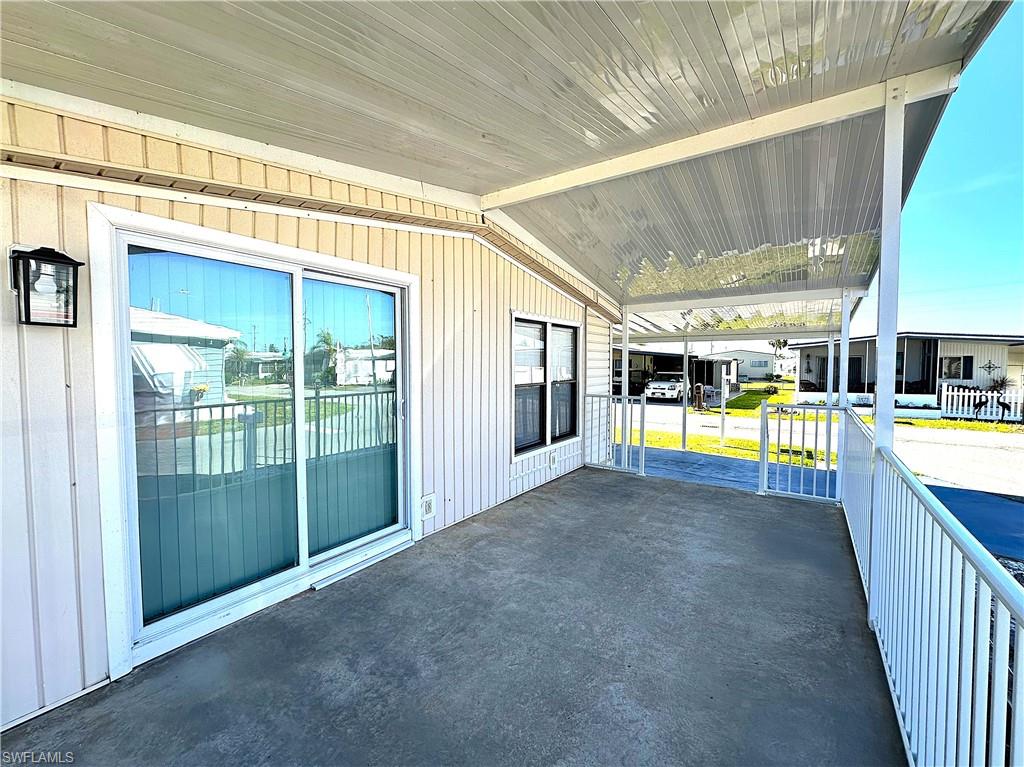 16004 Tangelo Way Property Photo 3
