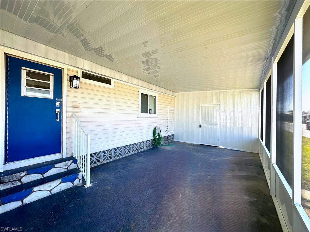16004 Tangelo Way Property Photo 4
