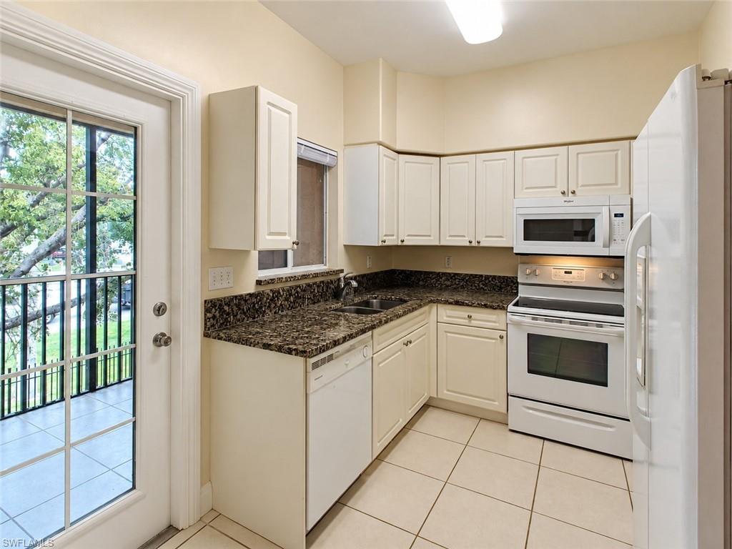 4166 Castilla Cir 205 Property Photo 6