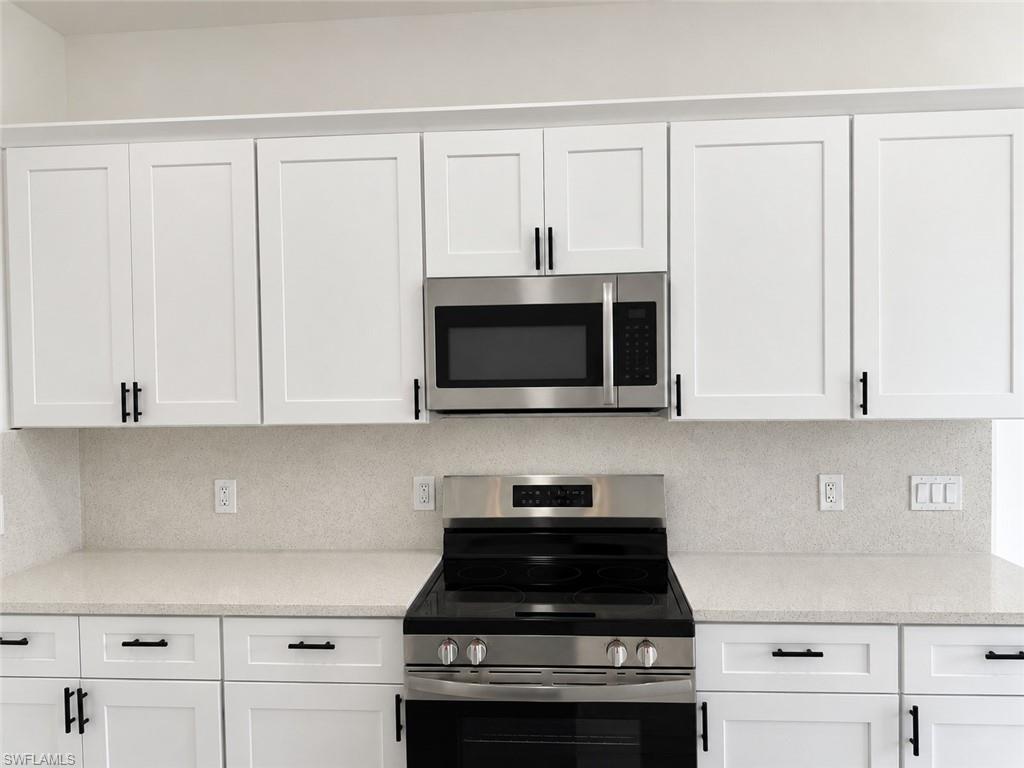 1142 Ebert St E Property Photo 12