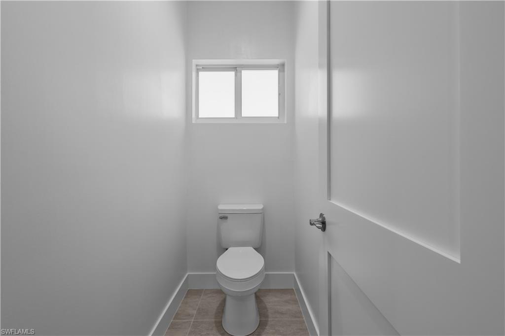 828 Genoa Ave S Property Photo 23