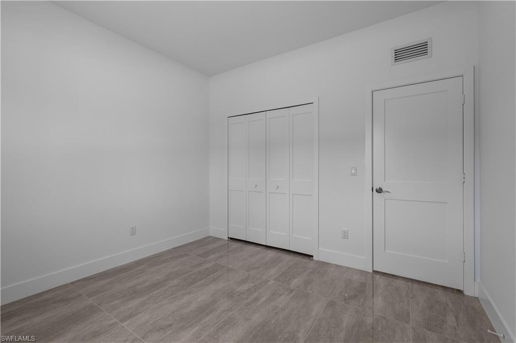 828 Genoa Ave S Property Photo 29