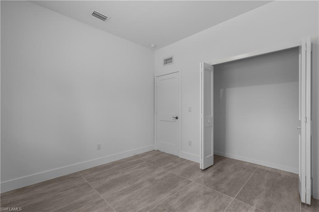 828 Genoa Ave S Property Photo 38