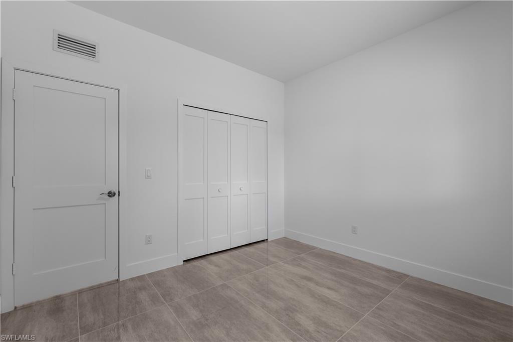 828 Genoa Ave S Property Photo 39
