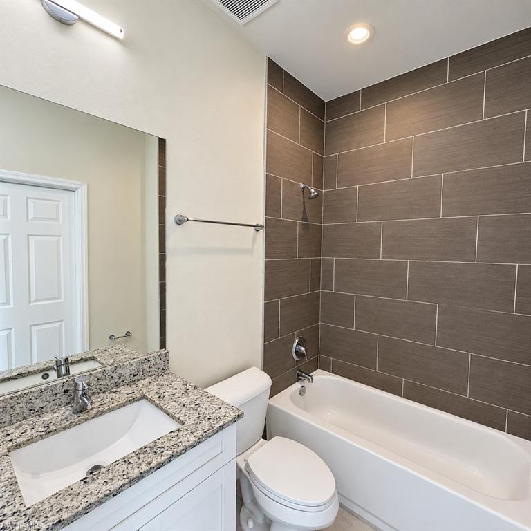 3325 Sw 8th Pl 108 Property Photo 10