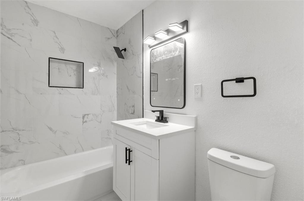 2352 Ednor St Property Photo 10