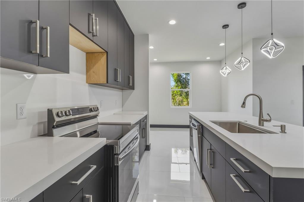 442 Mercedes Ct Property Photo 10