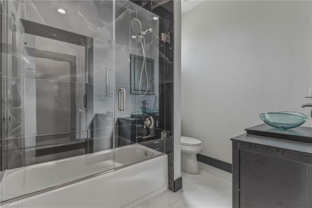 442 Mercedes Ct Property Photo 17