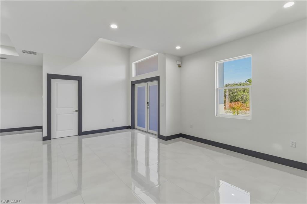442 Mercedes Ct Property Photo 35