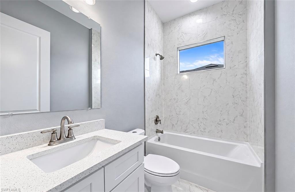 426 Mercedes Ct Property Photo 16