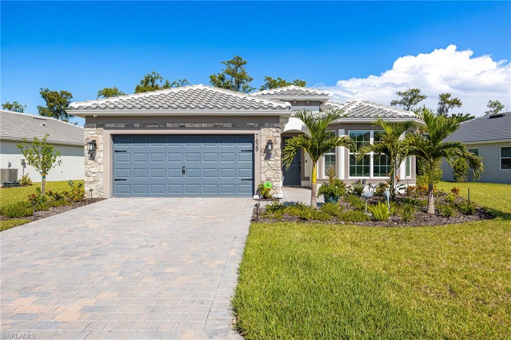 7629 Paradise Tree Dr Property Photo 1