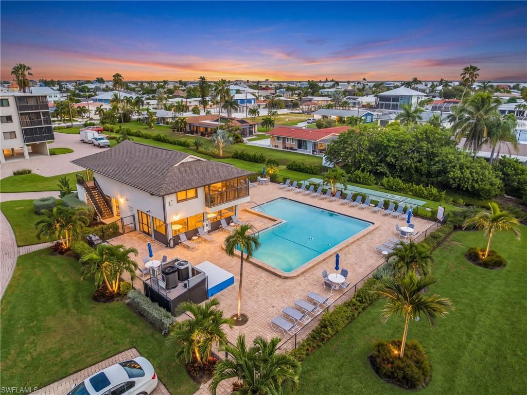6665 Estero Blvd 325 Property Photo 14