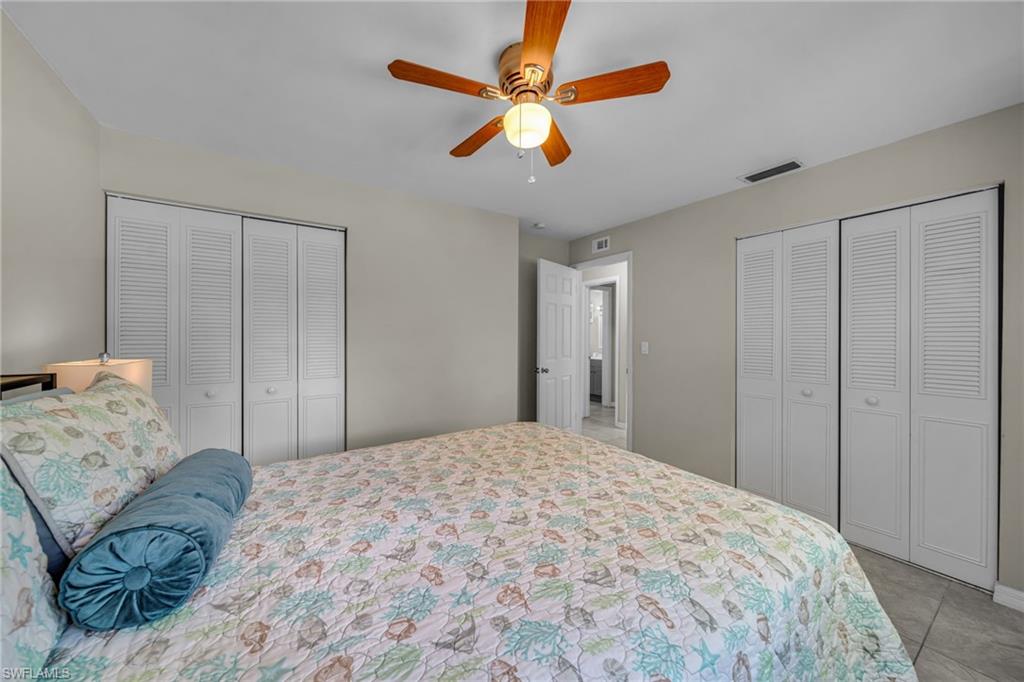 1032 Ne Pine Island Ln Property Photo 24