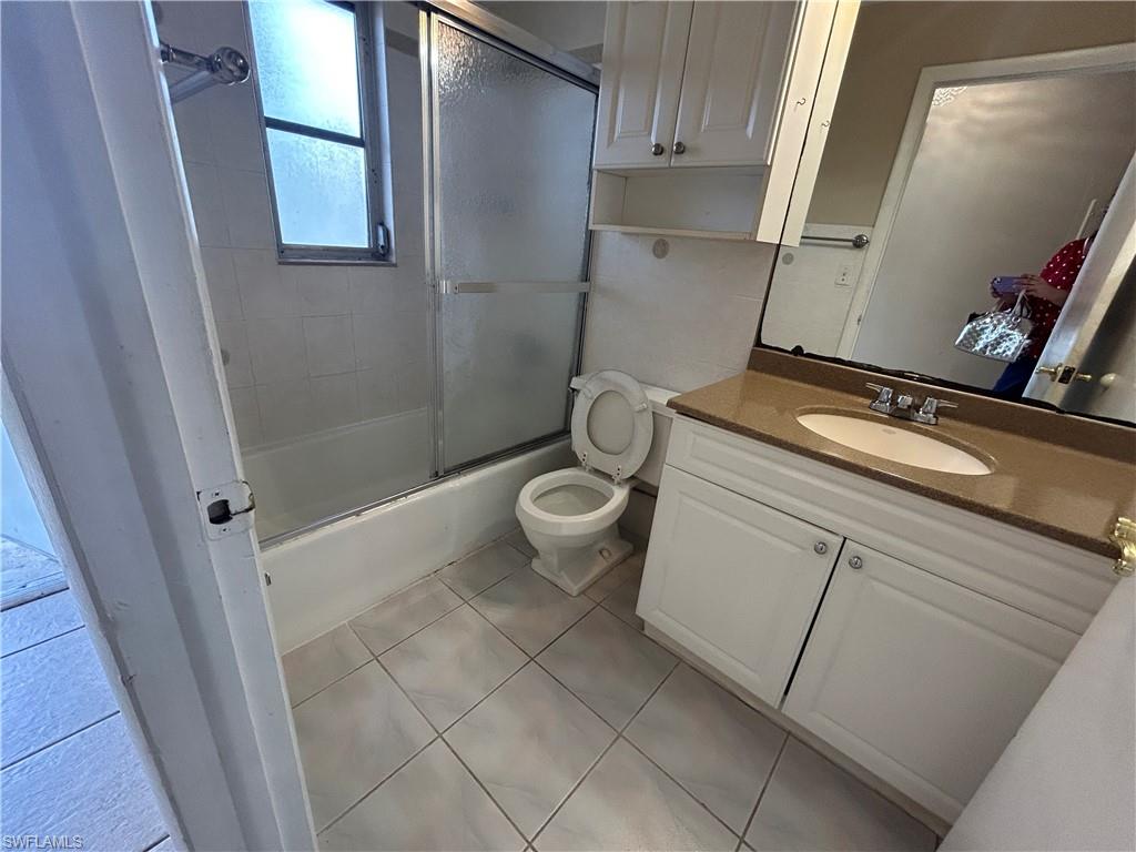 4710 Se 6th Ave 3 Property Photo 8