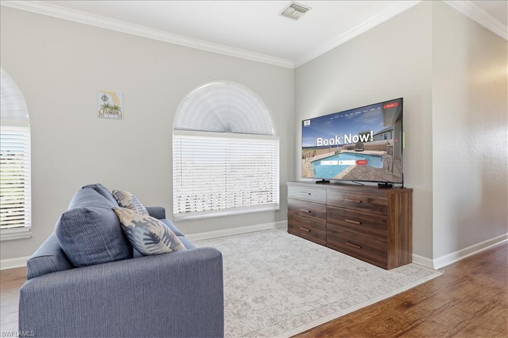 2371 Coral Point Dr Property Photo 6