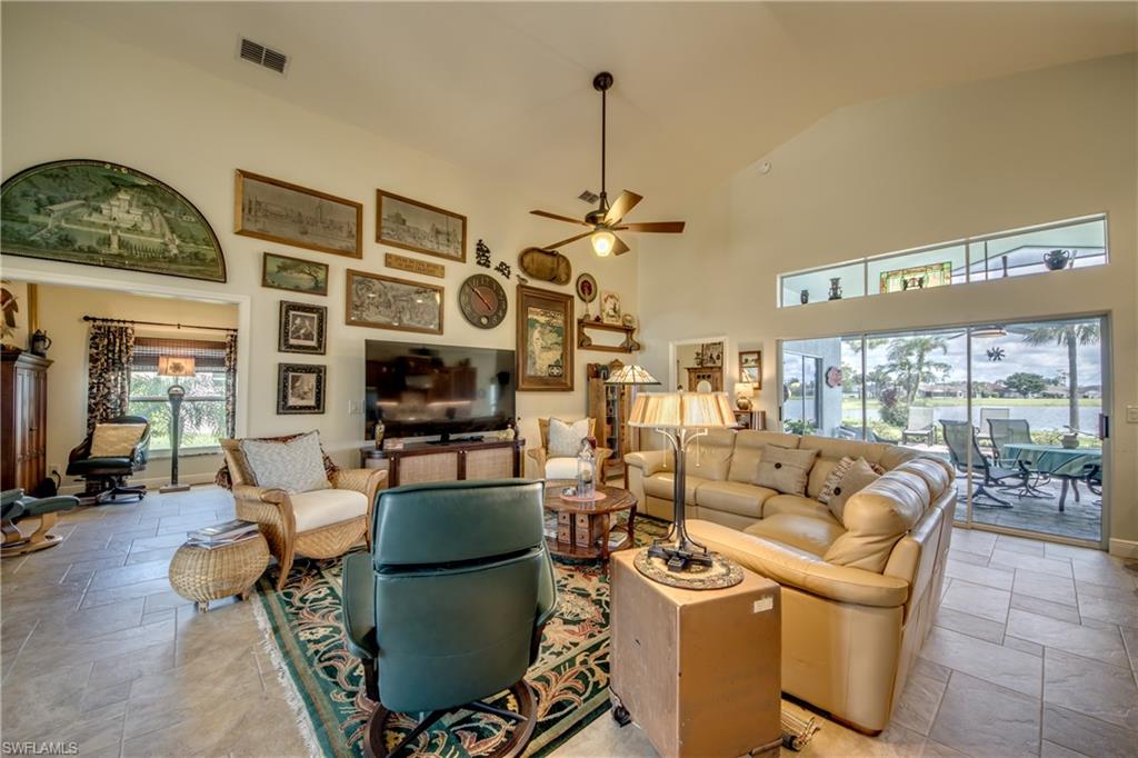3259 Sabal Springs Blvd Property Photo 10