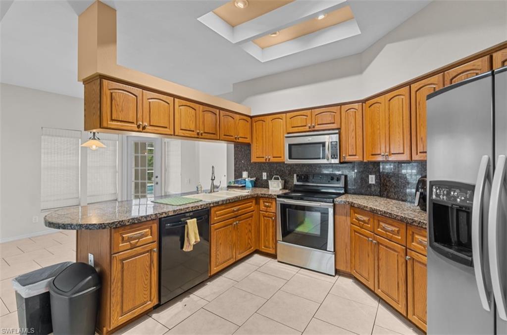 1040 Bay Harbor Dr Property Photo 10