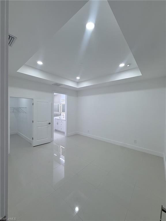 475 Lenox Ave Property Photo 4