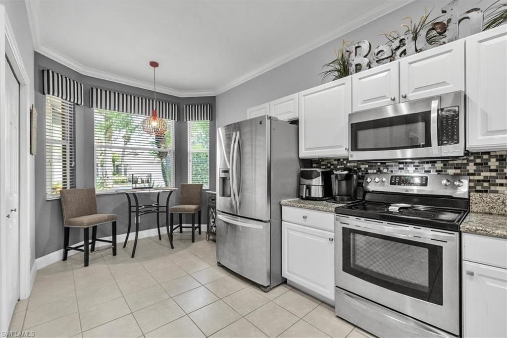 8134 Woodridge Pointe Dr Property Photo 2