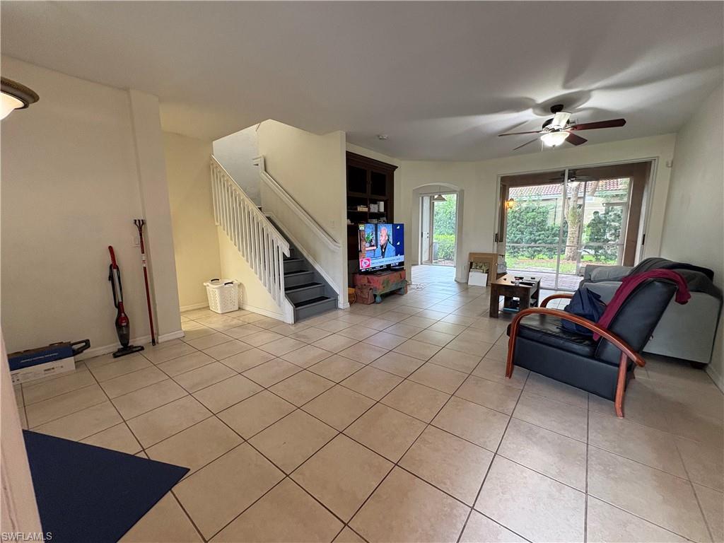 17533 Laurel Grove Ct Property Photo 3