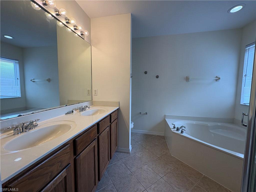 17533 Laurel Grove Ct Property Photo 6