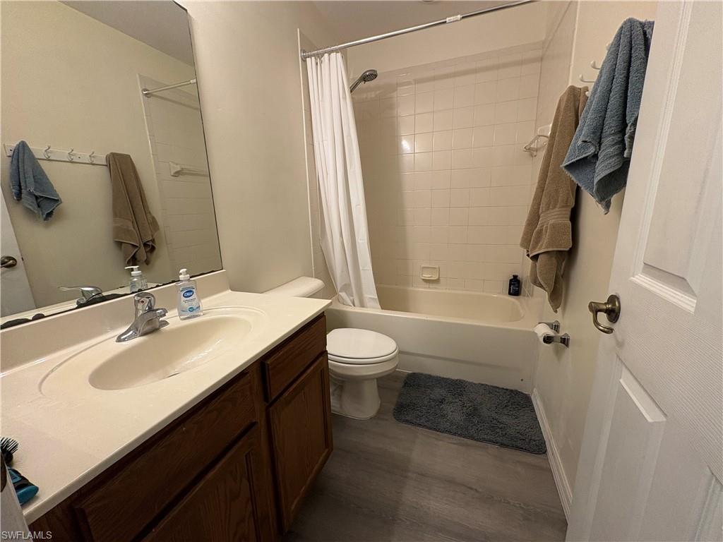 17533 Laurel Grove Ct Property Photo 13