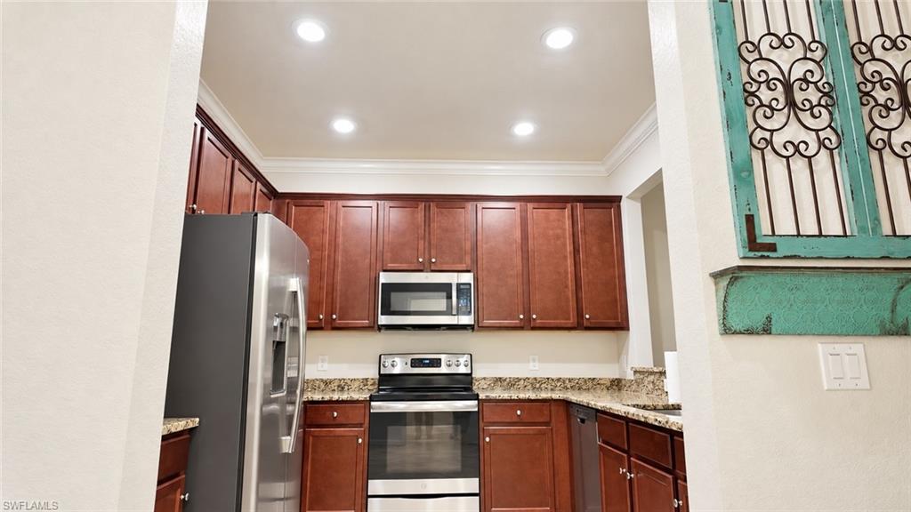 2703 Blossom Way Property Photo 2