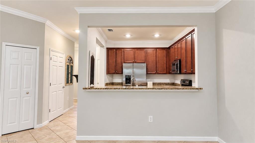 2703 Blossom Way Property Photo 3