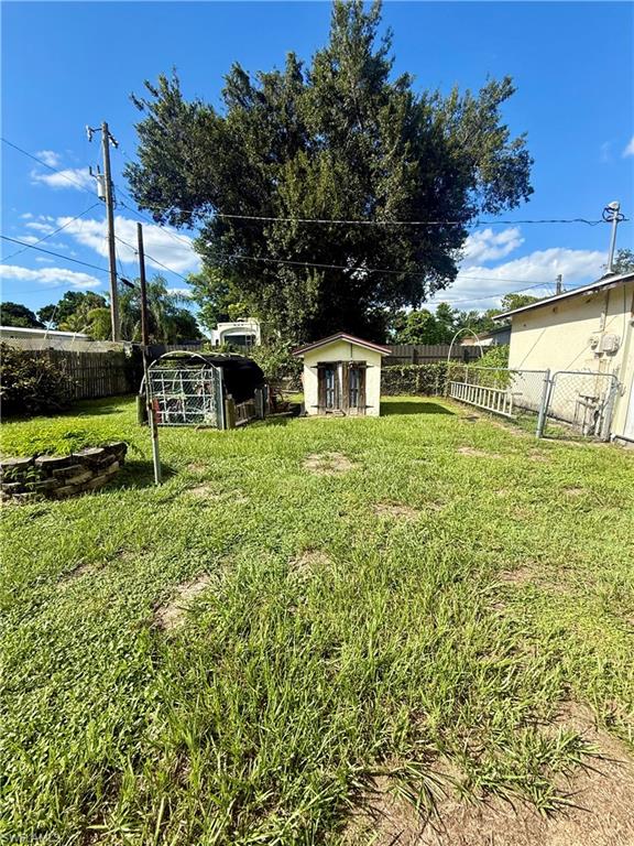 8180 Breeze Dr Property Photo 7