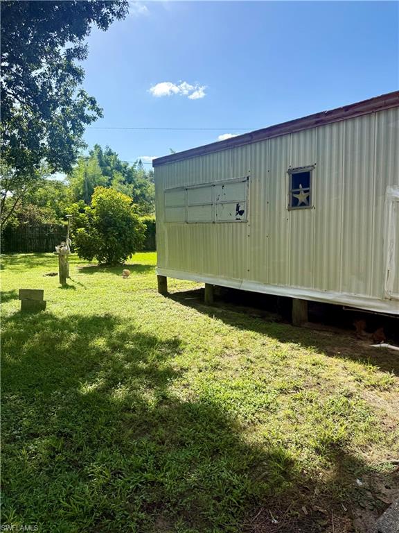 8180 Breeze Dr Property Photo 11