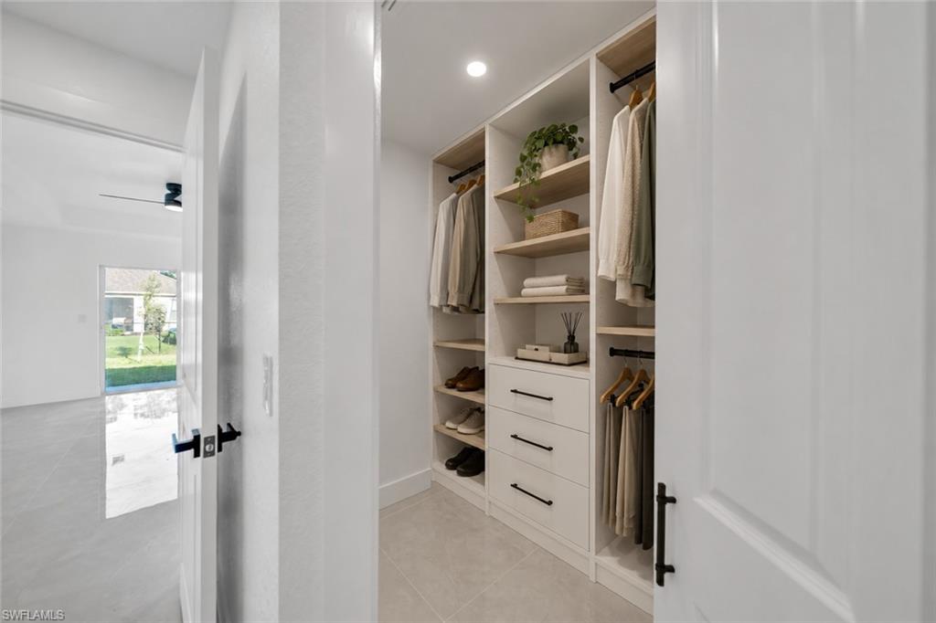 3449 Ne 8th Pl Property Photo 6
