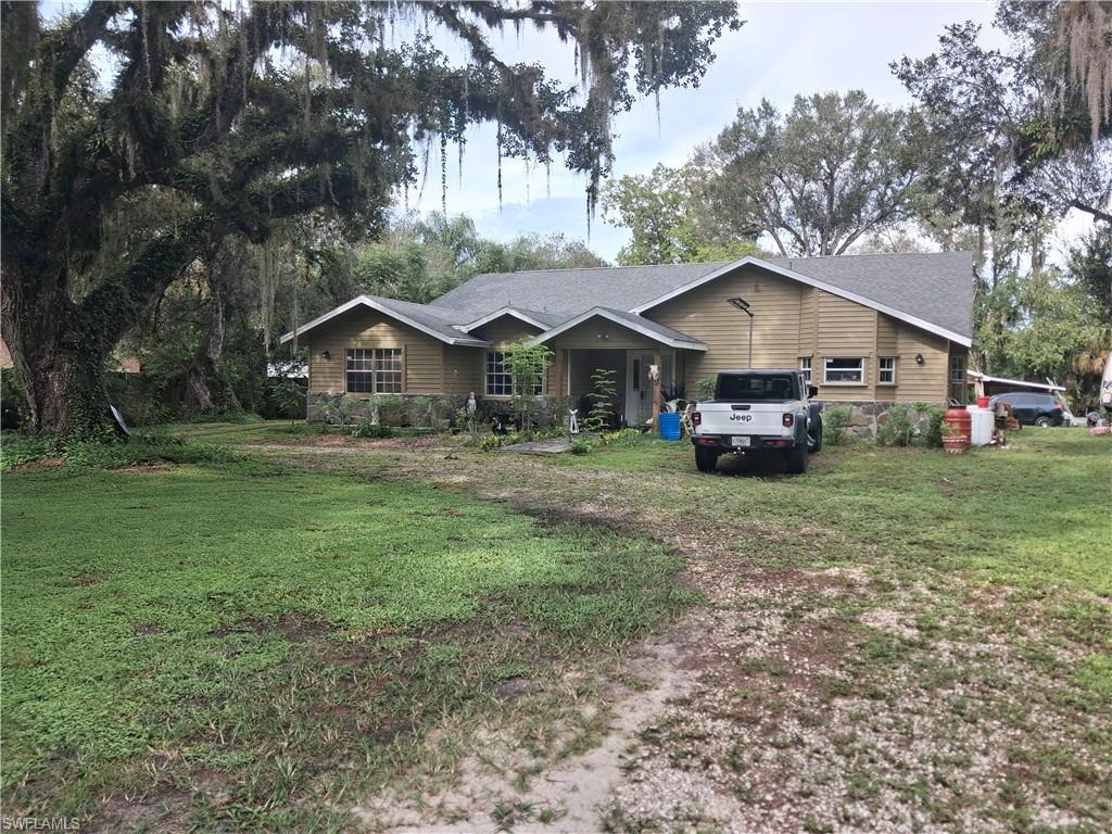140 S Davis St Property Photo 2