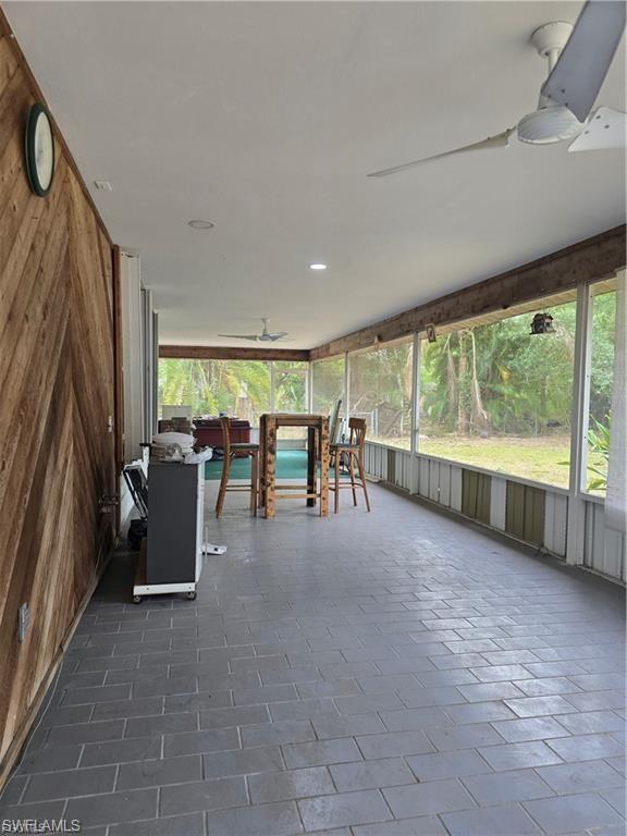 140 S Davis St Property Photo 16