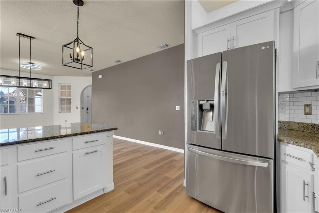 11258 Coimbra Ln Property Photo 10