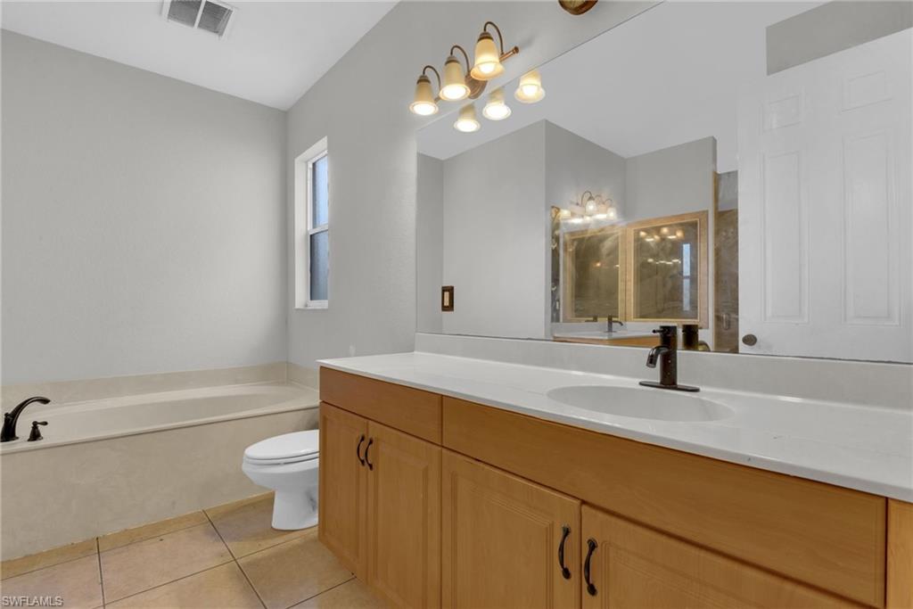 11258 Coimbra Ln Property Photo 15